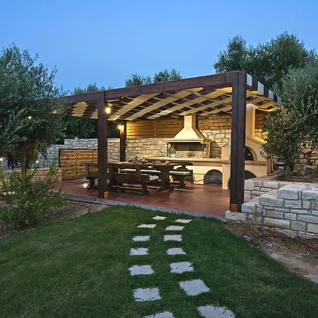 Olive Garden Villa